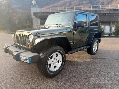 Usata Jeep Wrangler Sahara 176 CV (129 kW) 2008 Verde SUV