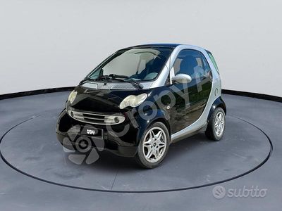 Begagnad Smart ForTwo Coupé 50 HK (36 kW) 2003 Svart Sportkupé