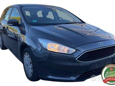 Usata Ford Focus Business Edition 105 CV (77 kW) 2015 Grigio Station wagon