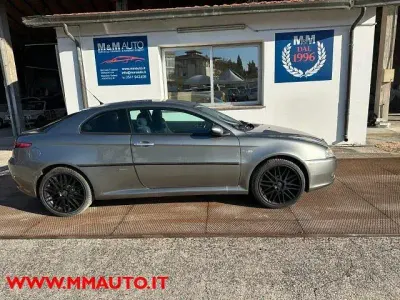Usata Alfa Romeo GT Progression 140 CV (102 kW) 2005 Grigio scuro metallizzato Coupé