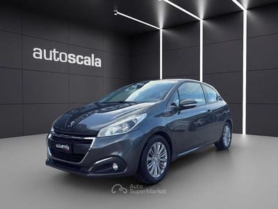 Grigio scuro Usata 2017 Peugeot 208 Active Utilitaria | 8990 € (Buon prezzo)