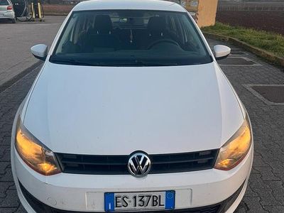 Usata VW Polo 75 CV (55 kW) 2013 Bianco Utilitaria