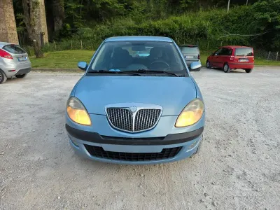 Usata Lancia Ypsilon 69 CV (50 kW) 2006 Blu Utilitaria