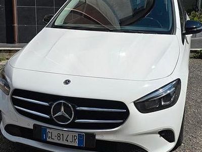Occasion Mercedes B180 136 PK (100 kW) 2021 Wit MPV