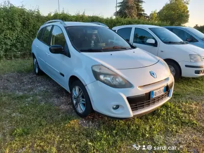 Gebraucht Renault Clio GrandTour Dynamique 90 PS (66 kW) 2011 Weiß Kombi
