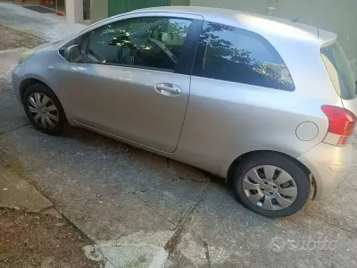Usata Toyota Yaris 69 CV (50 kW) 2009 Utilitaria
