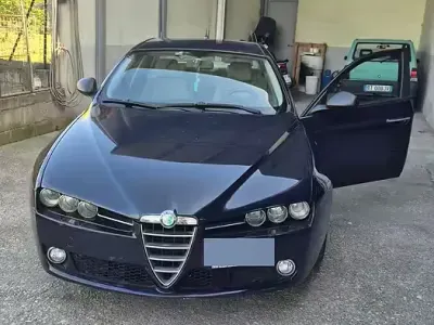 Usata Alfa Romeo 159 120 CV (88 kW) 2021 Blu Berlina