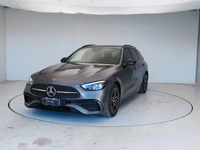 Usata Mercedes 220 Advanced 197 CV (144 kW) 2025 Grigio Station wagon