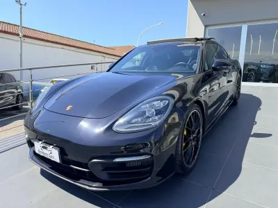 Usata Porsche Panamera 330 CV (242 kW) 2021 Nero Utilitaria