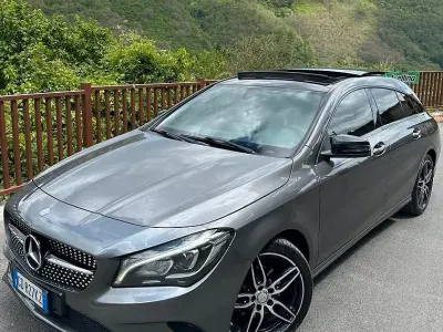 Gebraucht Mercedes CLA200 136 PS (100 kW) 2017 Grau Kombi