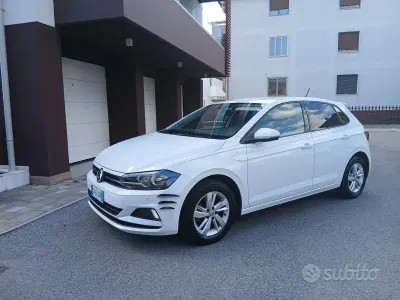 Usata VW Polo Comfortline 80 CV (58 kW) 2021 Bianco Utilitaria