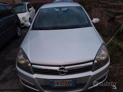 Usata Opel Astra 60 CV (44 kW) 2006 Grigio Berlina