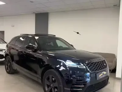 Usata Land Rover Range Rover Velar R-Dynamic 241 CV (177 kW) 2019 Nero SUV