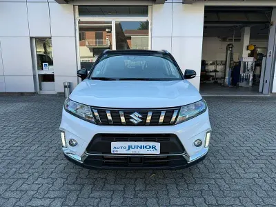 Usata Suzuki Vitara 129 CV (94 kW) 2021 Bianco SUV