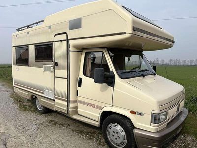 Usata Fiat Ducato 95 CV (69 kW) 1991 Beige Furgone