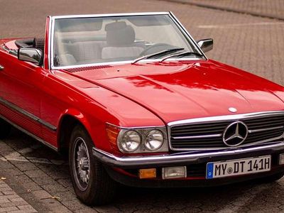 Usata Mercedes SL280 185 CV (136 kW) 1982 Rosso Cabrio