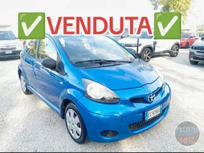 Occasion Toyota Aygo Connect Style 68 ch (50 kW) 2011 Bleue Citadine