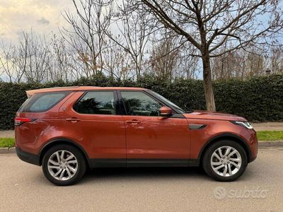 Land Rover Discovery 5