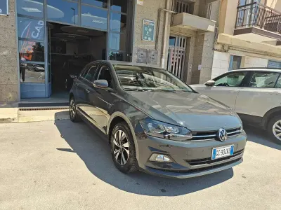 Usata VW Polo Comfortline 90 CV (66 kW) 2020 Verde Utilitaria