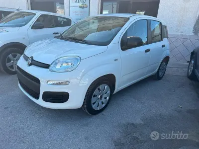 Usata Fiat Panda Easy 69 CV (50 kW) 2017 Bianco Utilitaria