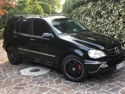 Usata Mercedes ML270 Edition 163 CV (119 kW) 2005 Nero SUV