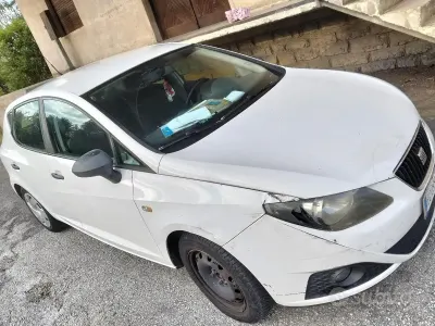 Usata Seat Ibiza 64 CV (47 kW) 2010 Bianco Berlina