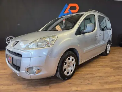 Usata Peugeot Partner Tepee 90 CV (66 kW) 2009 Argento Monovolume