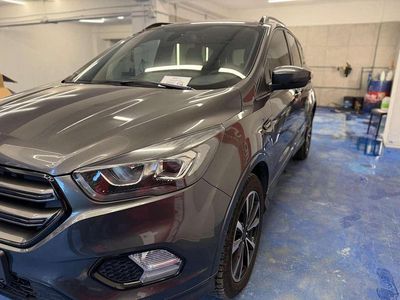 Usata Ford Kuga ST-Line 150 CV (110 kW) 2019 Magnetic grey SUV