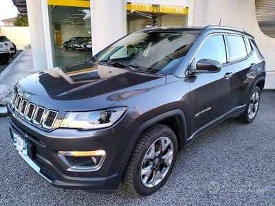 Usata Jeep Compass Limited 120 CV (88 kW) 2018 Grigio pastello SUV