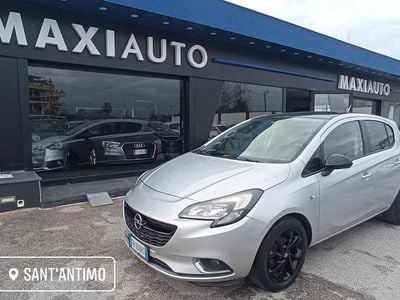 Usata Opel Corsa 90 CV (66 kW) 2015 Argento Utilitaria