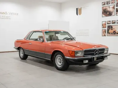 Usata Mercedes 500 240 CV (176 kW) 1980 Arancione Coupé