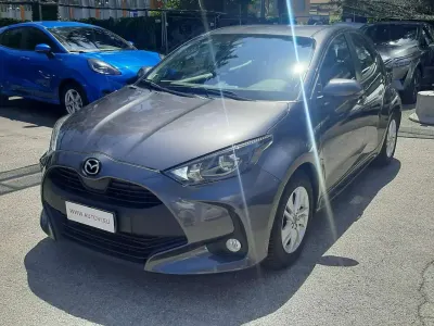 Usata Mazda 2 92 CV (67 kW) 2023 Grigio Utilitaria