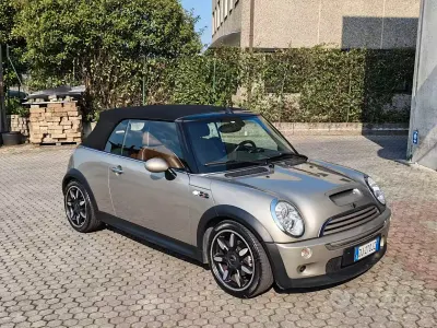 Usata Mini Cooper Cabriolet 170 CV (125 kW) 2007 Cabrio