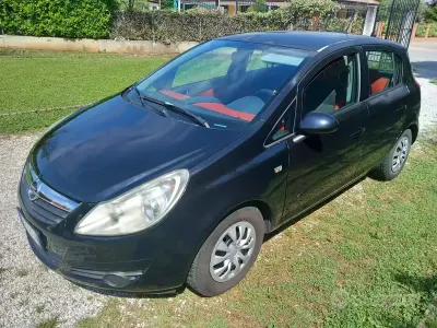 Usata Opel Corsa 80 CV (58 kW) 2007 Nero Utilitaria