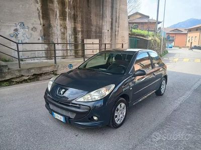 Usata Peugeot 206 60 CV (44 kW) 2010 Nero Monovolume