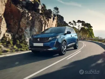 Usata Peugeot 5008 Business-Line 131 CV (96 kW) 2021 Grigio SUV