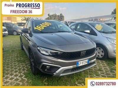 Usata Fiat Tipo Cross 99 CV (72 kW) 2021 Grigio Utilitaria