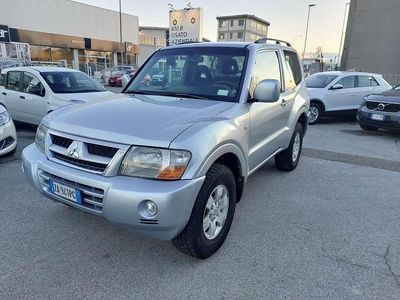 Grigio Usata 2005 Mitsubishi Pajero SUV | 10.900 € (Buon prezzo)