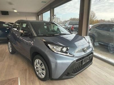Nuova Toyota Aygo X Active 72 CV (52 kW) 2025 Azzurro SUV