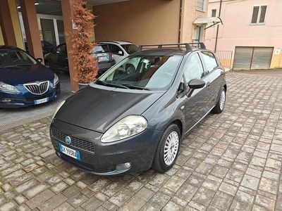 Usata Fiat Grande Punto Dynamic 65 CV (47 kW) 2007 Nero Utilitaria