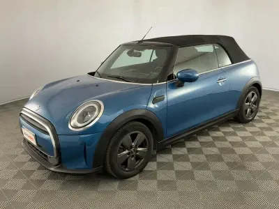 Usata Mini ONE Essential 102 CV (75 kW) 2021 Blu Utilitaria