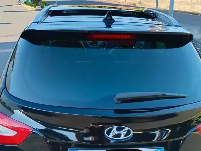 Usata Hyundai ix35 Xpossible 115 CV (84 kW) 2015 Nero SUV