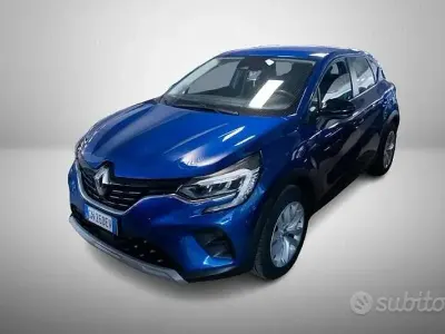 Usado Renault Captur Equilibre 101 CV (74 kW) 2023 Azul SUV