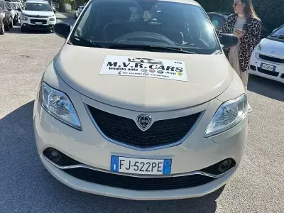 Gebraucht Lancia Ypsilon Gold 69 PS (50 kW) 2017 Beige Kleinwagen