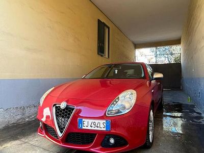 Usata Alfa Romeo Giulietta Progression 170 CV (125 kW) 2011 Rosso Utilitaria