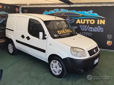 Usata Fiat Doblò S 105 CV (77 kW) 2010 Bianco Monovolume