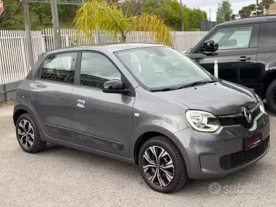 Occasion Renault Twingo Intens 65 PK (47 kW) 2021 Grijs Hatchback