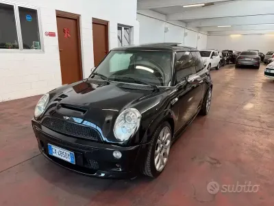Usata Mini Cooper S 170 CV (125 kW) 2005 Nero Utilitaria