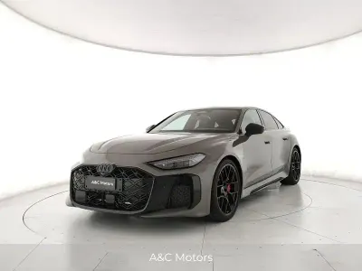 Nuova Audi RS5 Performance 510 CV (375 kW) 2026 Grigio Berlina