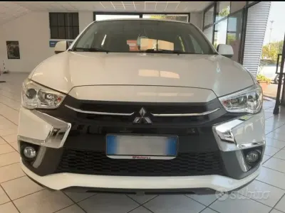 Usata Mitsubishi ASX Inform 117 CV (86 kW) 2019 Bianco SUV